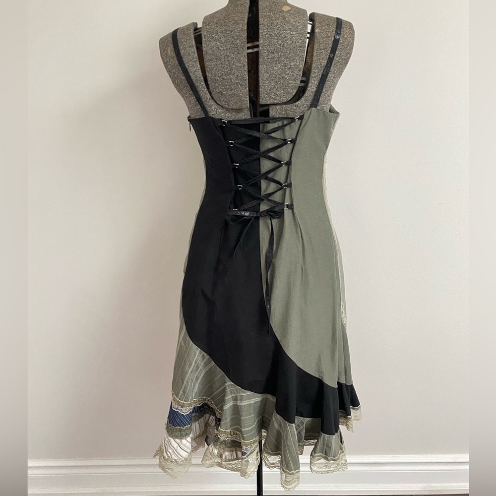 Vintage Dress by French designer - Picture 4 of 5